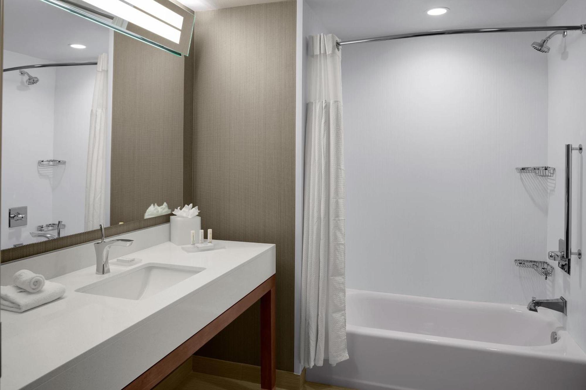 Courtyard By Marriott Dallas Flower Mound Экстерьер фото